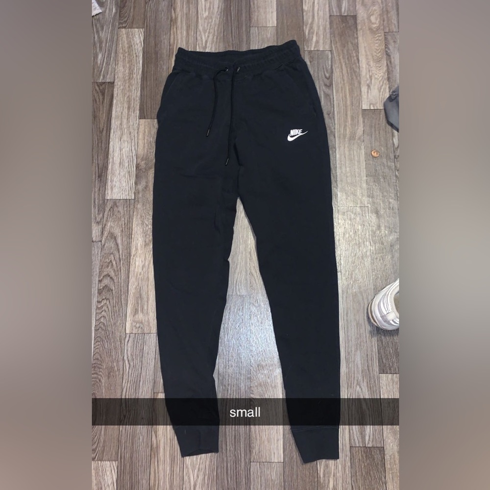 Nike sweatpants. Great condition
